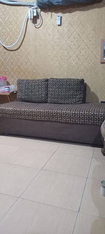 2 seater sofa in good condition 1