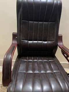 office executive chair is available for sale