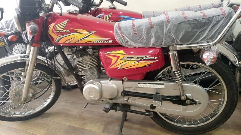 Honda 125 all modal for sell in Mirpur also self start 4