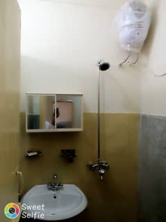 Independent Apartment with Carpeted Double Rooms for Rent in LDA Avenue Defence/Raiwind Road Lahore with Curtain, Gyser, wood work, Kitchen & bath room Rent = 22000