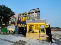 10 Marla New House Available For Sale In Bahria Town Lahore