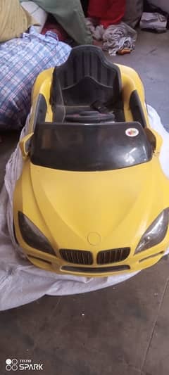 15000 Eletric car for kids  sab ok he sirf bettery kharab h.