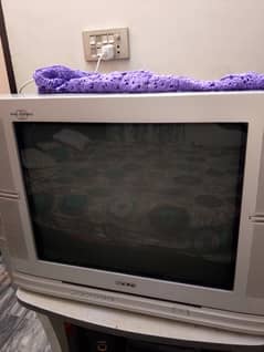 Solo tv 21 inch best condition 03010554781