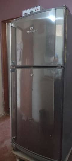 Dawlance 9170-WB refrigerator with stabilizer and chowki