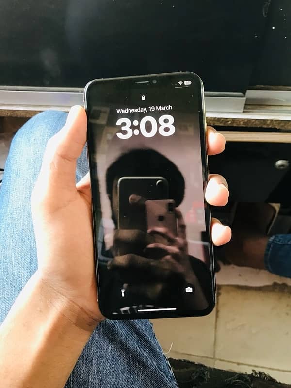 IPhone Xs Max Exhchange possible only iphones 5