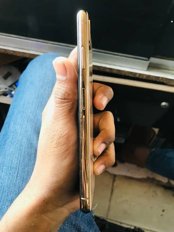 IPhone Xs Max Exhchange possible only iphones 6