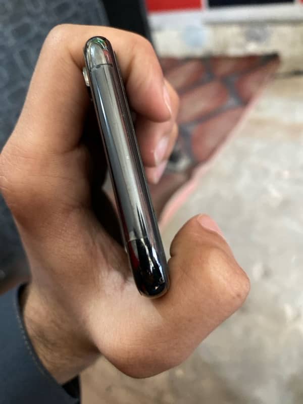 iphone Xs 64gb NonPta 10/9.5 condition home use only battery service 7