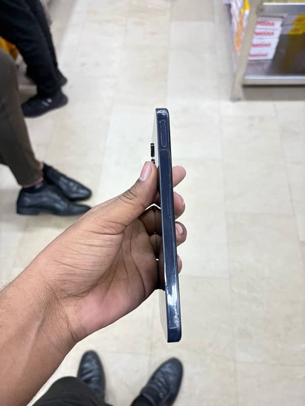 Samsung A15 5G 12/256 2