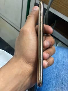 iphone 11 pro Pta Approved 0322/84/64/761 only whatsapp contact