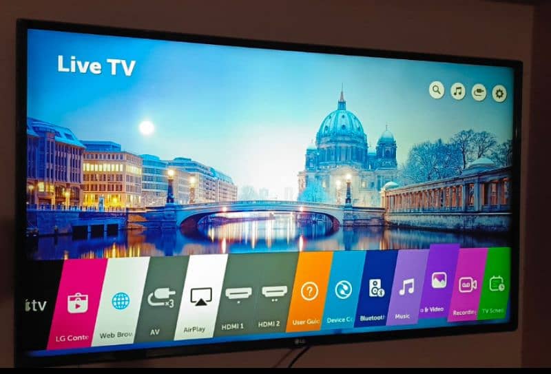 LG 43 Inch ORIGINAL Smart LED TV 2