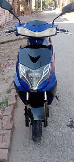 Electric scooty for sale