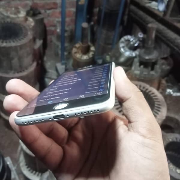 sell my ipone 7plus All ok PTA prove no any fault exelent Batry time 1