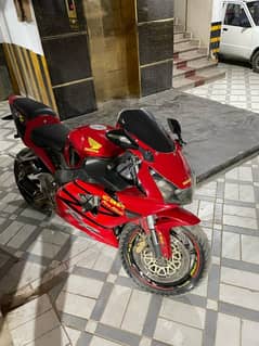 Honda cbr 954RR Fireblade