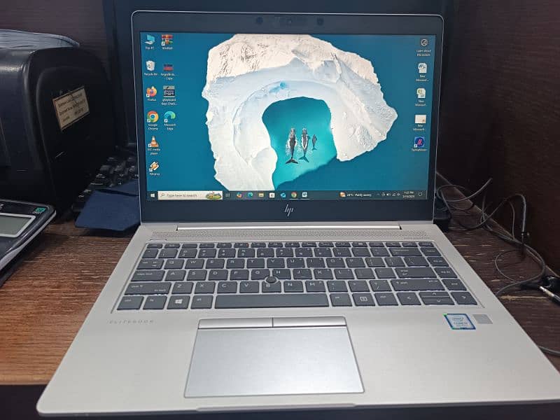 selling my Intel core i5-8265u 8th generation liptop 0