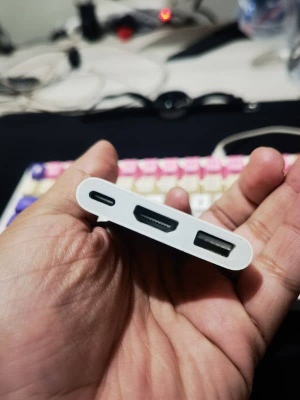 Lightning Cable 4