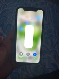 Iphone XR 64gb Factory unlock 10by8 body 79 health