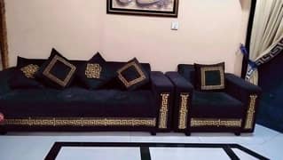 good condition  sofa set complete