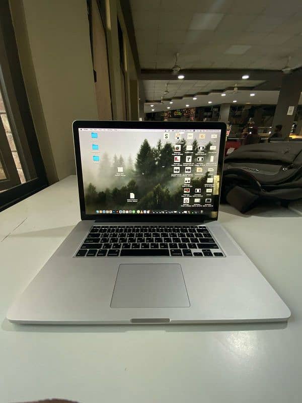 MACBOOK PRO i7 4