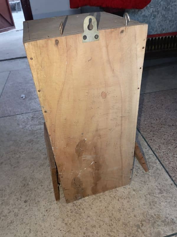 Breeding box for parrots 9