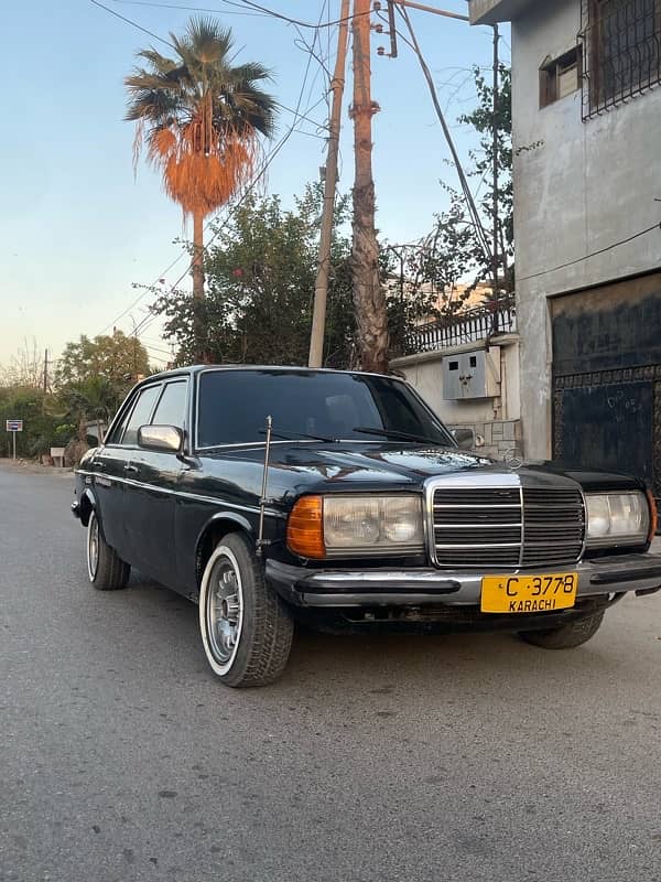 Mercedes 200 D 1977 1