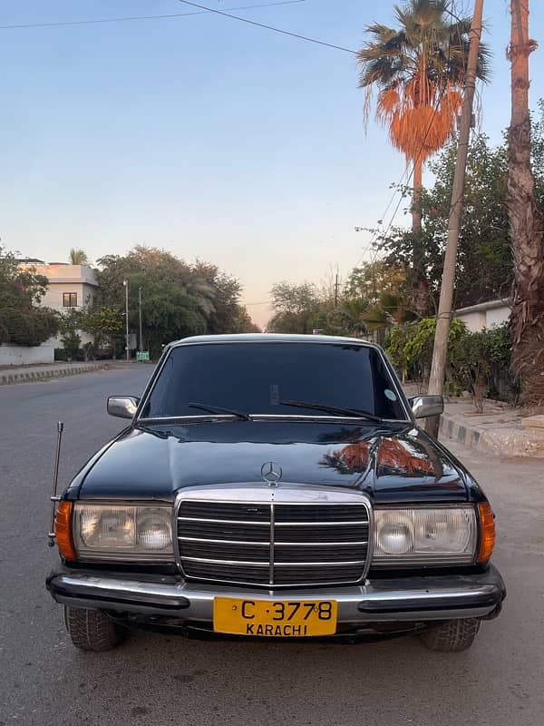 Mercedes 200 D 1977 0