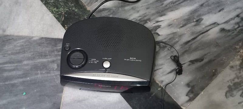 PHILIPS Alaram Clock+Radio 1