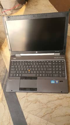 Hp elitebook  4gb ram 1000 GB storage