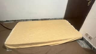 selling my master matress for single bed