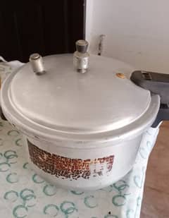 Pressure Cooker, مجیسٹک کمپنی کا پریشر کوکر