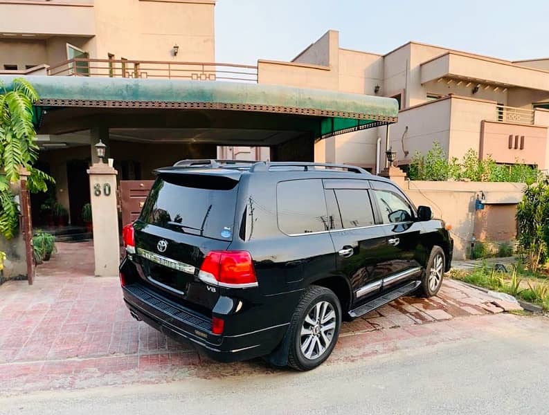 Toyota Land Cruiser 2012 0