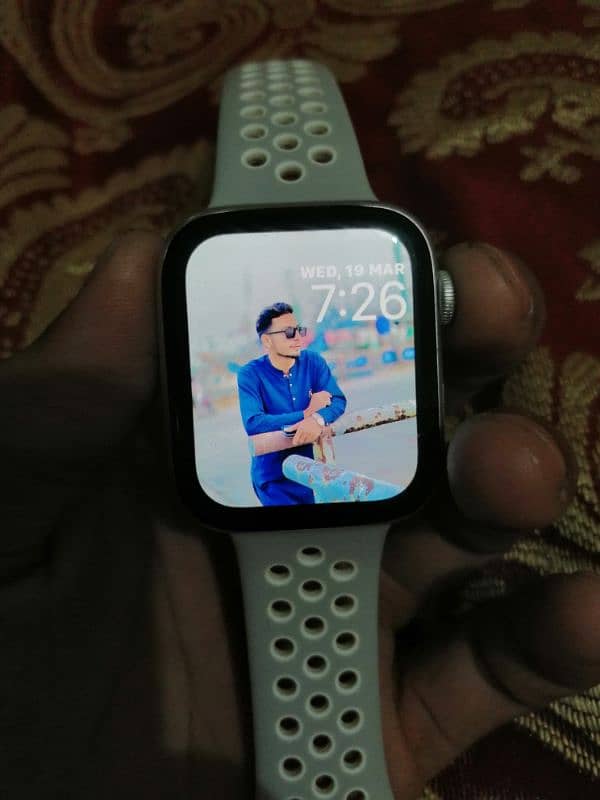 apple watch series 4 0