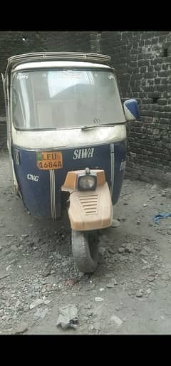 auto rickshaw 2010 model urgent sale