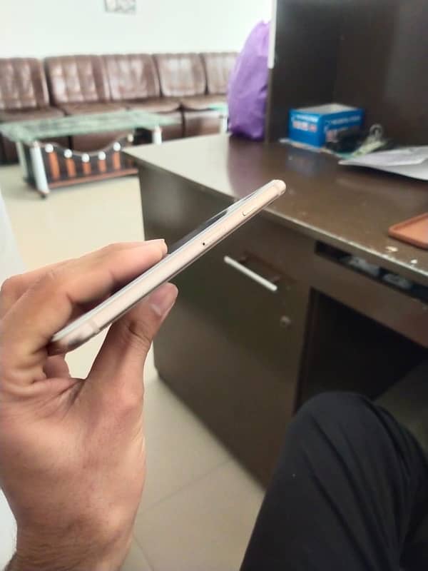 IPhone 8 256 GB non pta final price 4