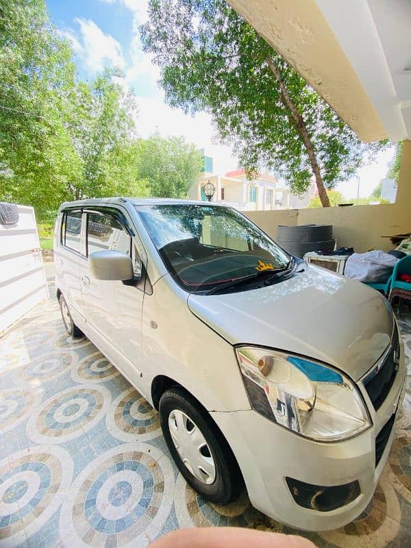 Suzuki Wagon R 2017 1