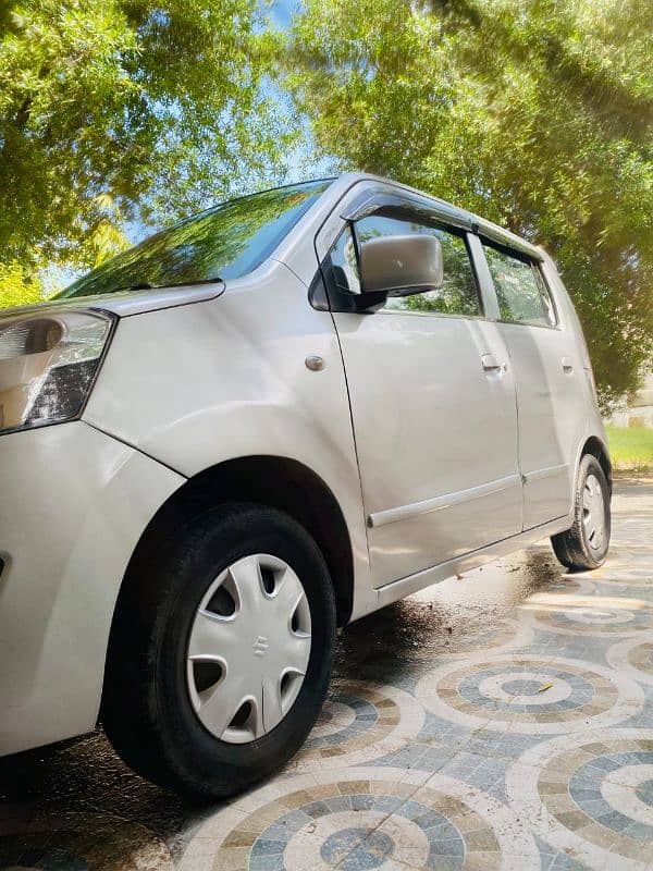Suzuki Wagon R 2017 3