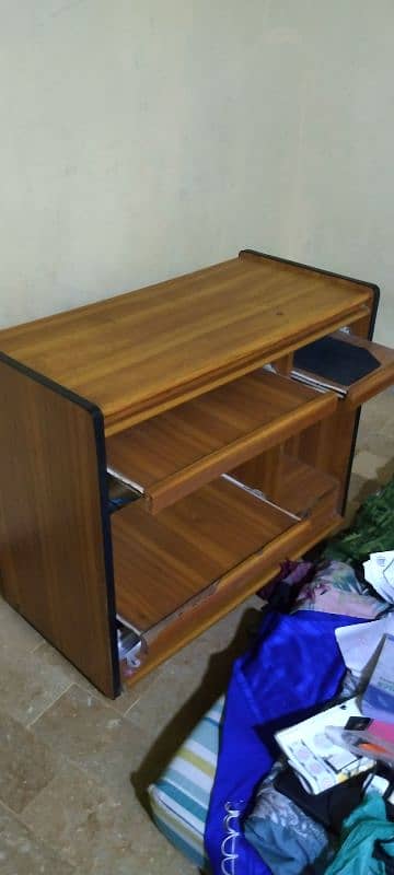 wooden computer table 2