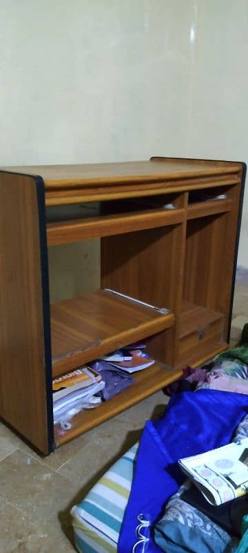 wooden computer table 4