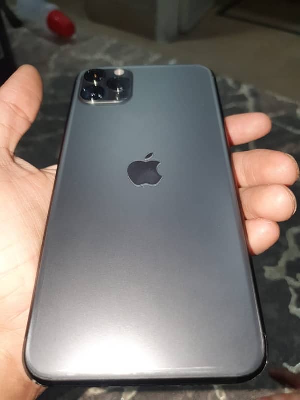11 pro max daul PTA approved 256 gb 4
