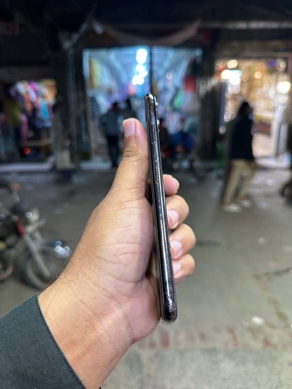 iphone xs max pta approved 3