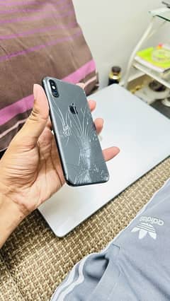 iphone X. 64 GB for sale.