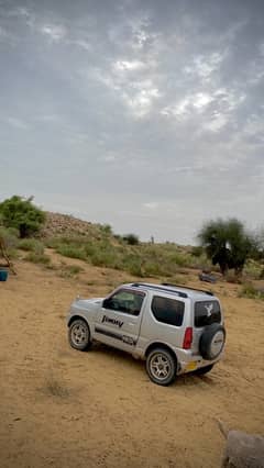 Suzuki Jimny 2013