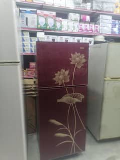 used fridge or ac lene or bechny k liye rabta kare