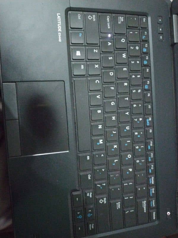 dell latitude core i3 4th gen 1