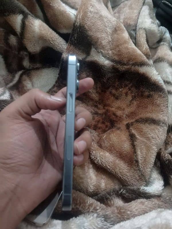 iPhone 13 Pro JV 10/10 Condition 256 GB Blue Color 2