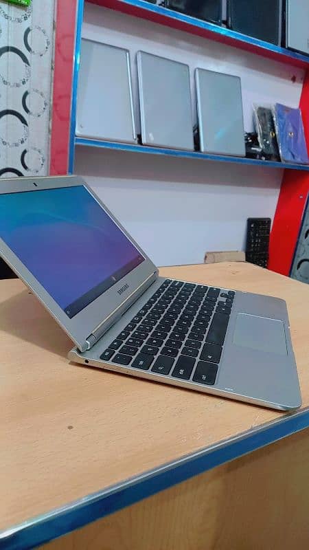Samsung Chromebook cash on delivery Available All over Pakistan 3