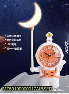 cute astronaut table lamp