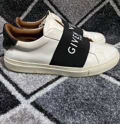 Givenchy Paris low top sneaker (Black White)