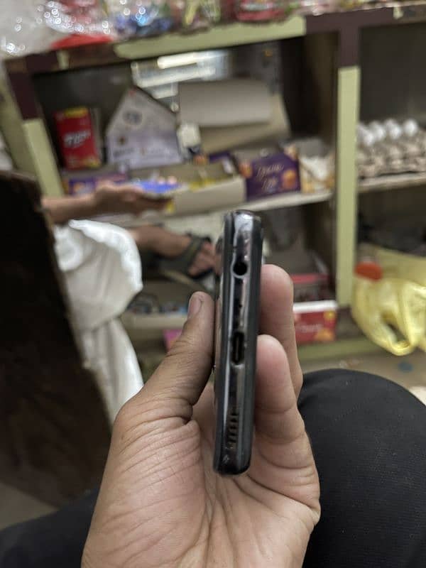 SAMSUNG A32 Mobile condition 10 by 8 Ram storange 128 Dual PTA APPROVE 4