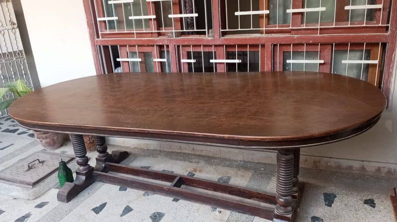 wooden dinning table 0