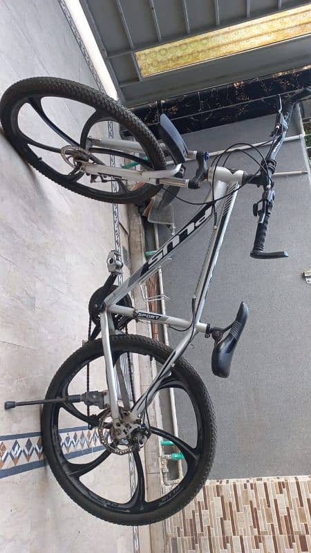 I'm selling my bicycle, if anyone interested contact me. 6